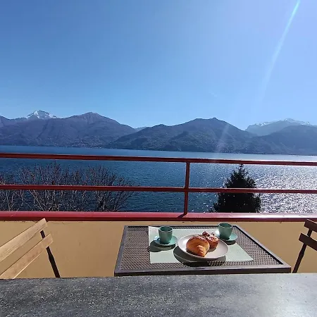 The Balcony On The 1 Appartement *