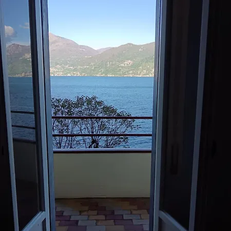The Balcony On The 1 Appartement *